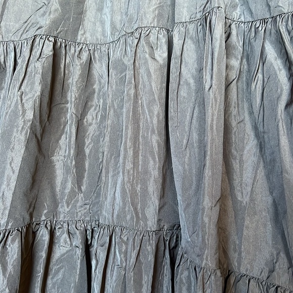 Wilfred Taffeta Tiered Midi Skirt in Black - Picture 6 of 12